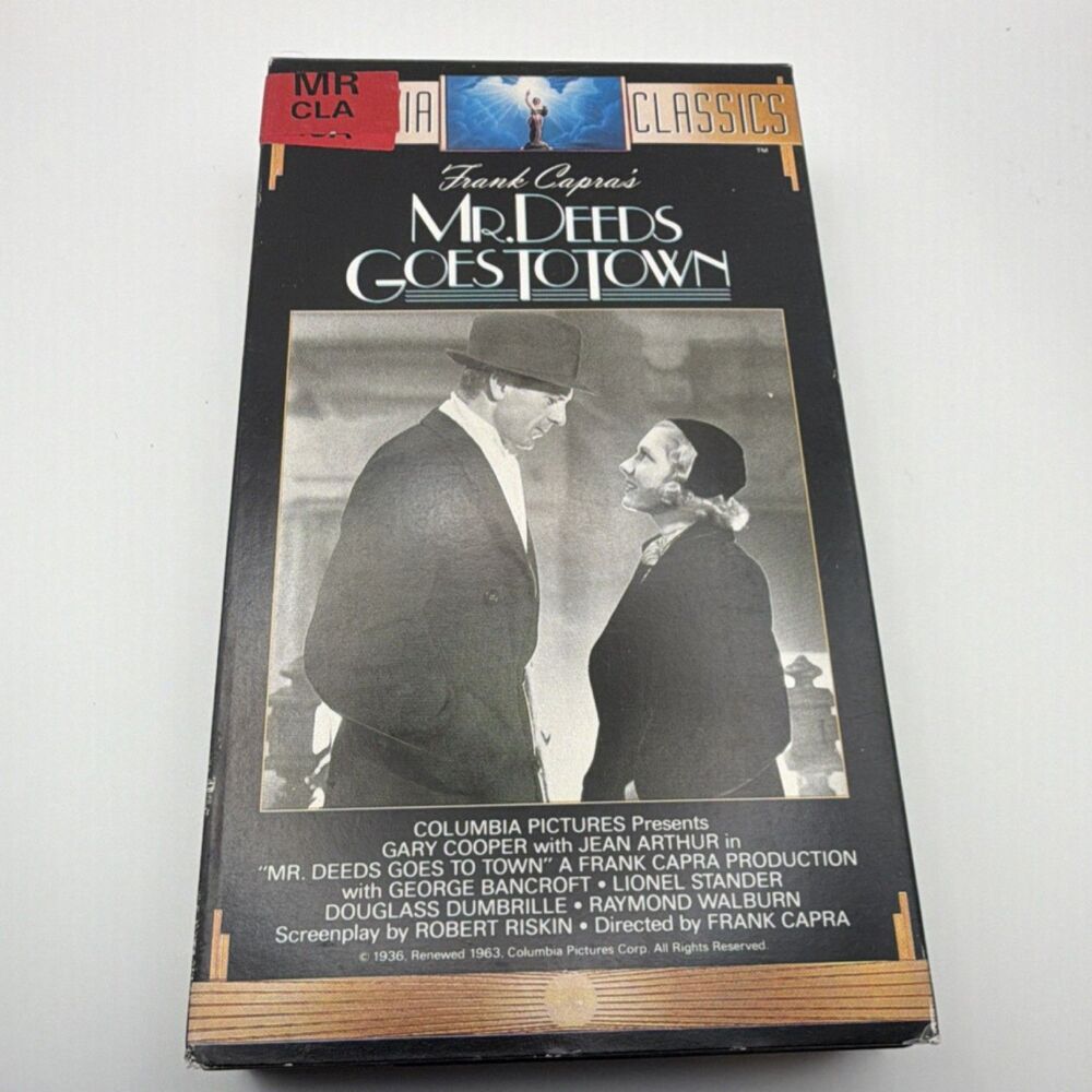 Mr. Deeds Goes to Town VHS Columbia Classics Frank Capra Gary Cooper NR